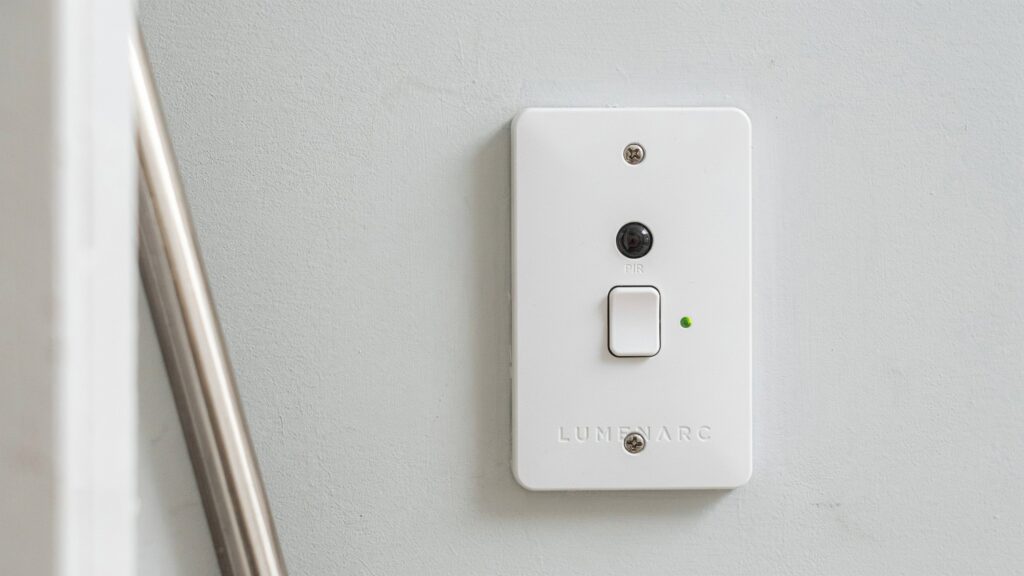 3-way motion sensor switch wiring